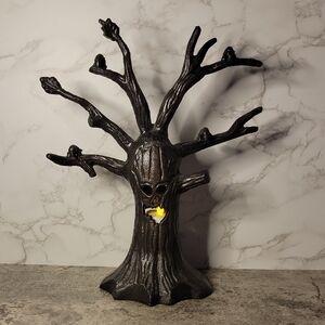 Vintage Gothic Halloween Spooky Metal Tealight Tree